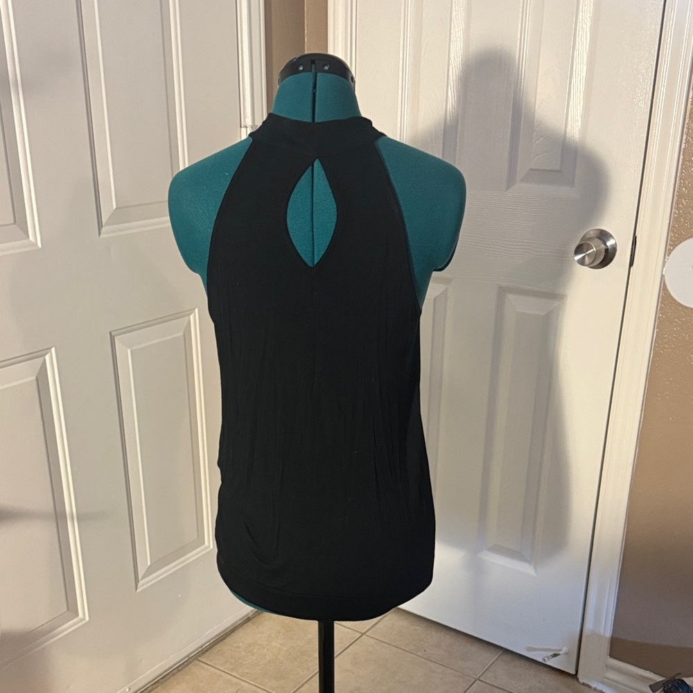 Flirty Black Ruffle Tank Top - Picture 3 of 4